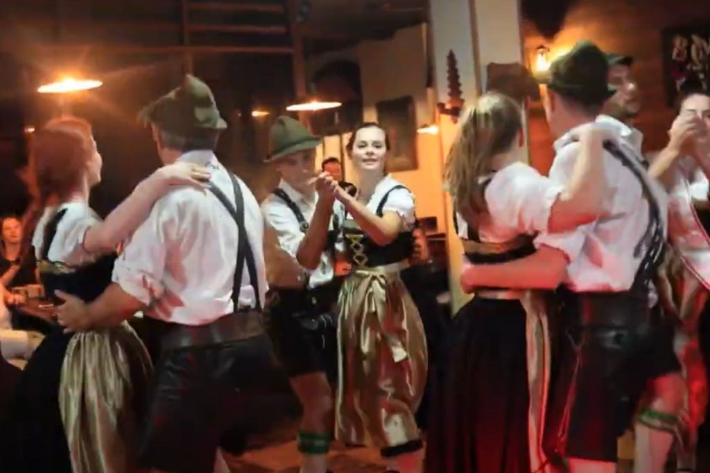 danca austriaca no treze tilias park hotel